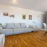 Apartman App For 2 In Center Of Gabi I Luka *