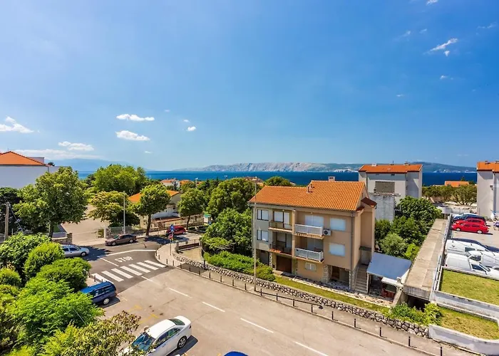 App For 2 In Center Of Gabi I Luka