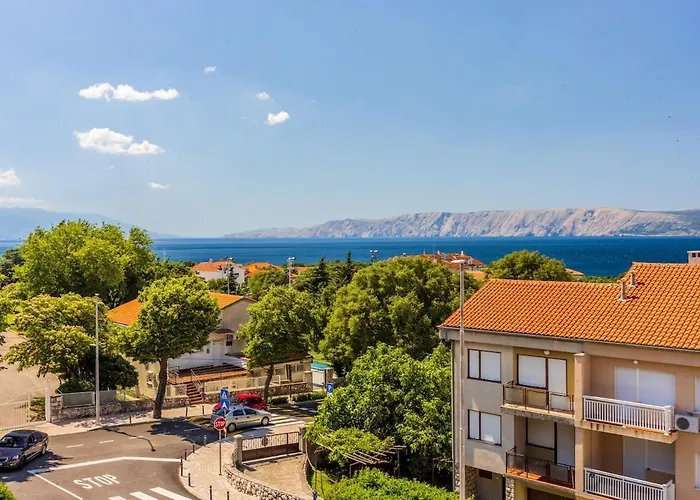 App For 2 In Center Of Gabi I Luka *