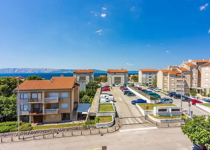 App For 2 In Center Of Gabi I Luka *